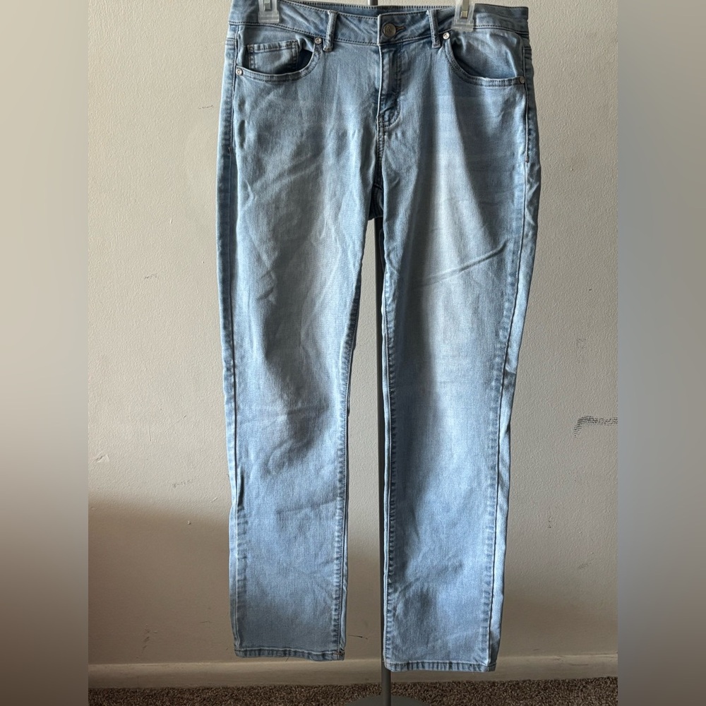 Women's Light Blue Straight Leg Jeans